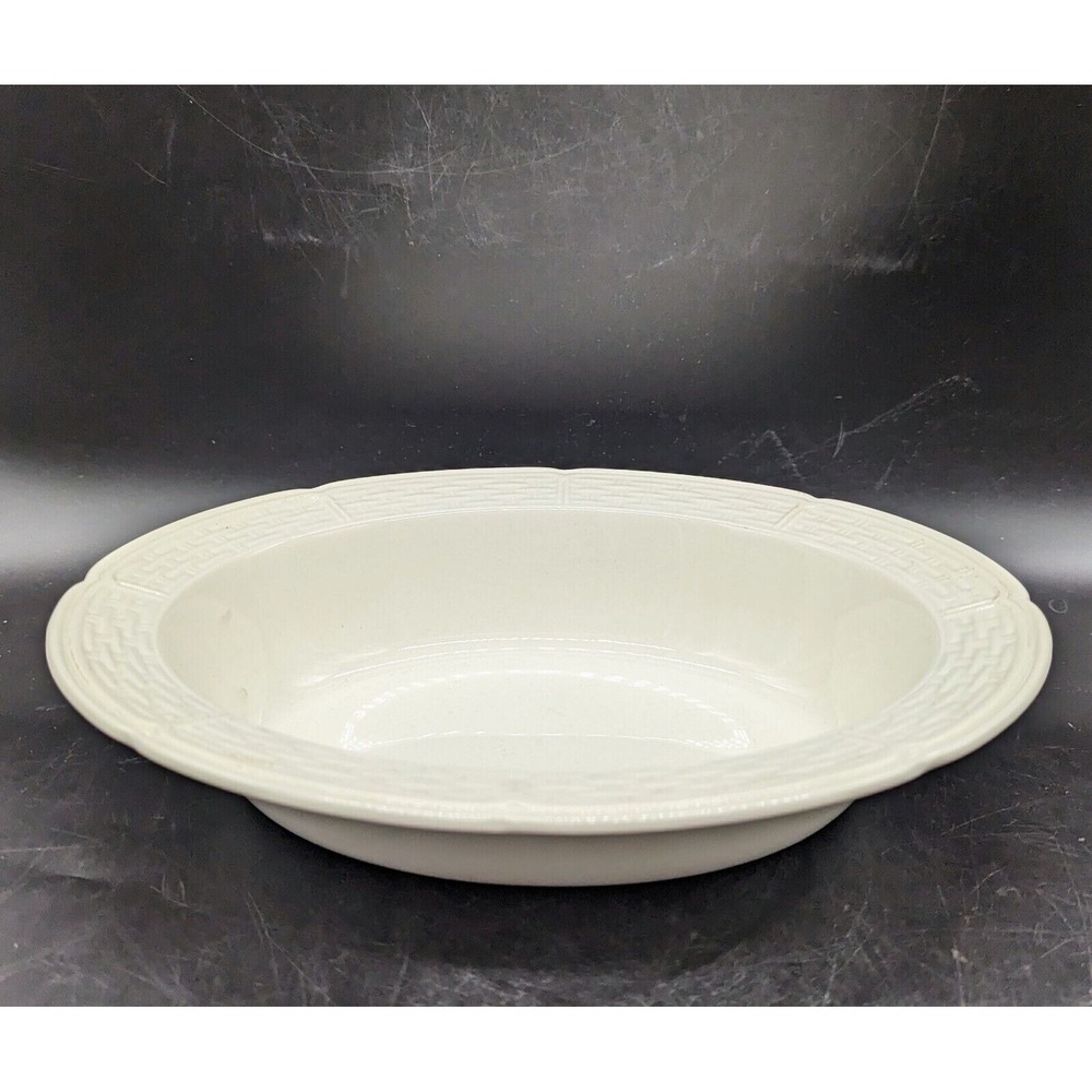 Wedgwood Willow Weave Oval Vegetable Serving Bowl EUC 10.5" X 8.5" White England
